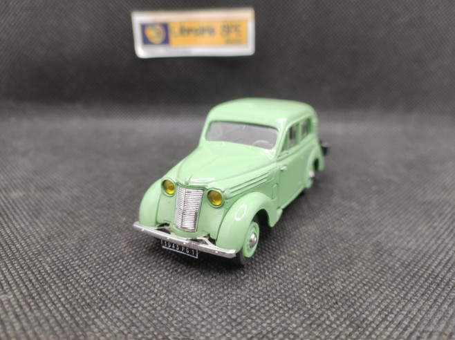 RENAULT JUVA 4 BERLINE 1938 - ELIGOR - N° 1014 - 1/43 | Renault Juva 4 Berline de 1938 - 1014 |