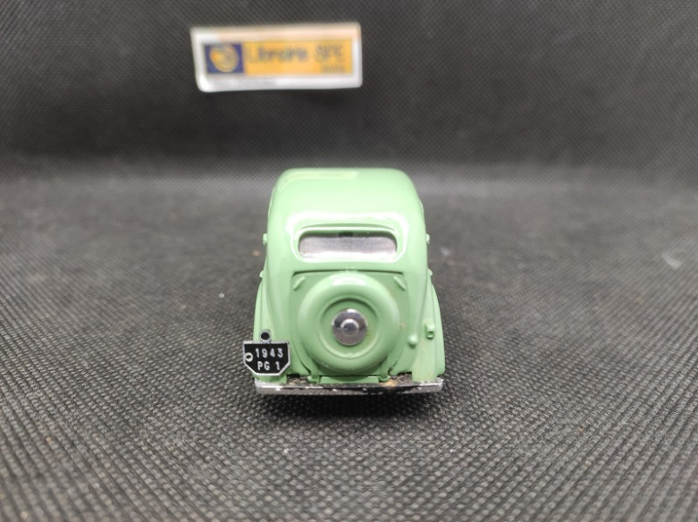RENAULT JUVA 4 BERLINE 1938 - ELIGOR - N° 1014 - 1/43 | Renault Juva 4 Berline de 1938 - 1014 |