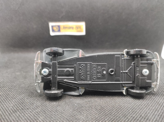 CITROEN TRACTION 15 SIX TAXI 1952 - SOLIDO - N° 4536 - 1/43 | Citroën Traction 15 six TAXI de 1952 - 4536 |