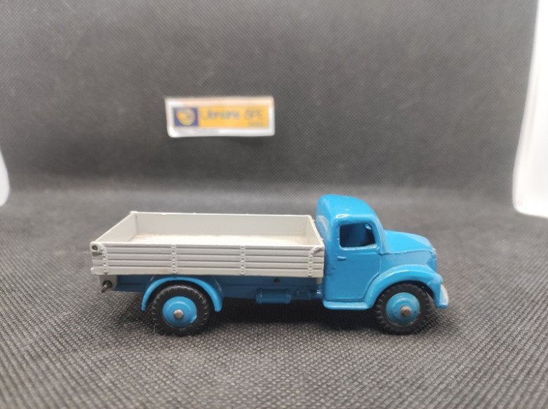 CAMION DODGE BENNE BASCULANTE - DINKY TOYS GB - N° 414 - 1/43 | Camion Dodge Benne Basculante - 414 |