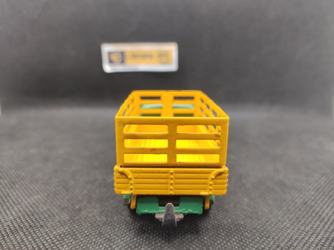 CAMION DODGE FARM PRODUCE WAGON - DINKY TOYS GB - N° 343 - 1/43 | Camion Dodge Farm Produce Wagon - 343 |