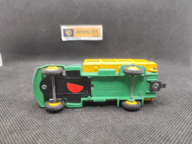 CAMION DODGE FARM PRODUCE WAGON - DINKY TOYS GB - N° 343 - 1/43 | Camion Dodge Farm Produce Wagon - 343 |