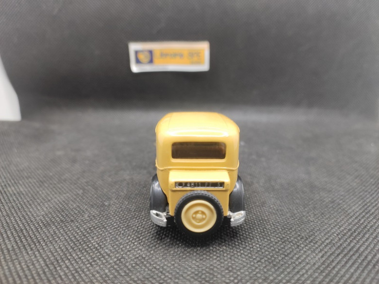 PEUGEOT 201 BERLINE 1931 - ELIGOR - N° 1016 - 1/43 | Peugeot 201 Berline de 1931 - 1016 |