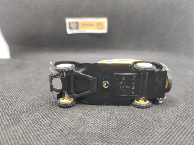 PEUGEOT 201 BERLINE 1931 - ELIGOR - N° 1016 - 1/43 | Peugeot 201 Berline de 1931 - 1016 |
