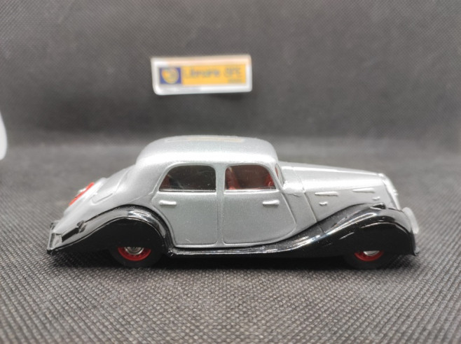 PANHARD DYNAMIC 1937 - ELIGOR - N° 100010 - 1/43 | Panhard Dynamic de 1937 - 100010 |