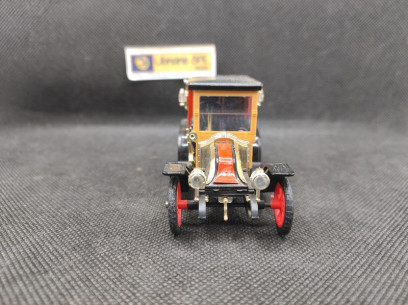 RENAULT FIACRE TAXI DE LA MARNE 1910 - RIO - N° 35 - 1/43 | Renault Fiacre Taxi de la Marne de 1910 - 35 | 2