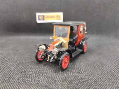 RENAULT FIACRE TAXI DE LA MARNE 1910 - RIO - N° 35 - 1/43 | Renault Fiacre Taxi de la Marne de 1910 - 35 |