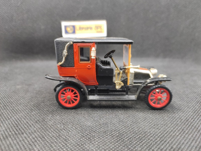 RENAULT FIACRE TAXI DE LA MARNE 1910 - RIO - N° 35 - 1/43 | Renault Fiacre Taxi de la Marne de 1910 - 35 |
