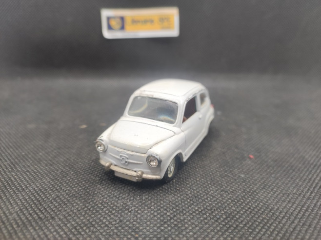 SEAT 600 BLANCHE - AUTO PILEN - N° 335 - 1/43 | Seat 600 Blanche - 335 |