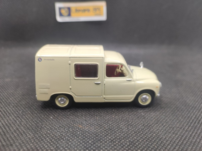 SEAT FORMICHETTA 1934 - SOLIDO - N° 4587 - 1/43 | Seat Formichetta de 1934 - 4587 |