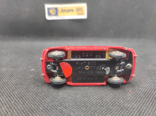 FIAT 600 ROUGE - DINKY TOYS FR - N° 520 - 1/43 | Fiat 600 Rouge - 520 |