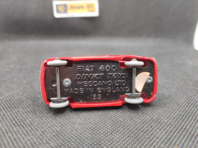 FIAT 600 SALOON - DINKY TOYS GB - N° 183 - 1/43 | Fiat 600 Saloon - 183 |