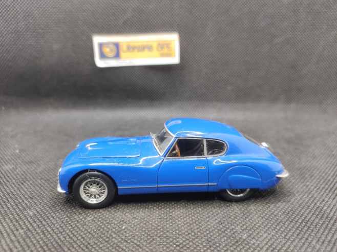 FIAT 8 V SEGOND SERIES 1953 - BIZARRE - N° 353 - 1/43 | Fiat 8V Second Séries de 1953 - 353 |