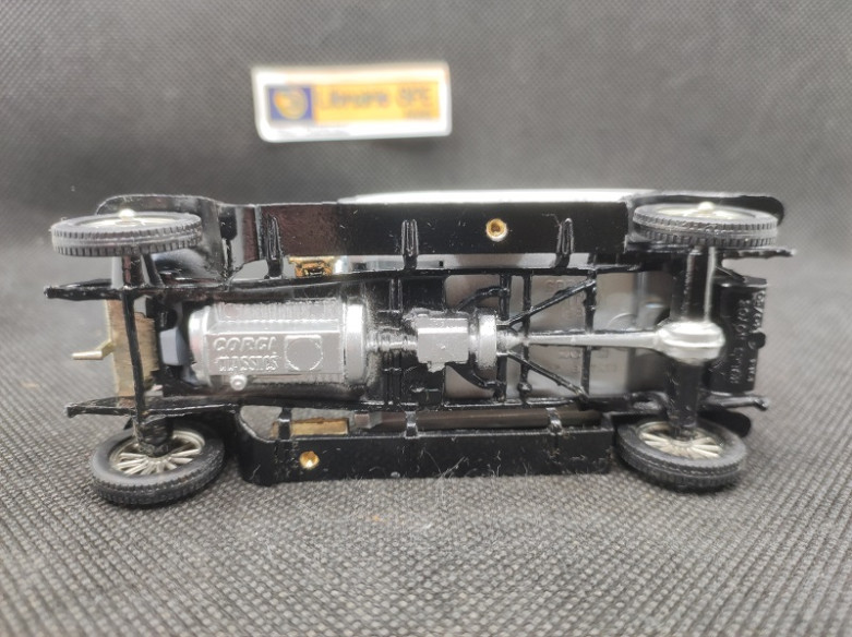 ROLLS ROYCE SILVER GHOST 1912 - CORGI TOYS - N° 9041 - 1/43 | Rolls Royce Silver Ghost de 1912 - 9041 |