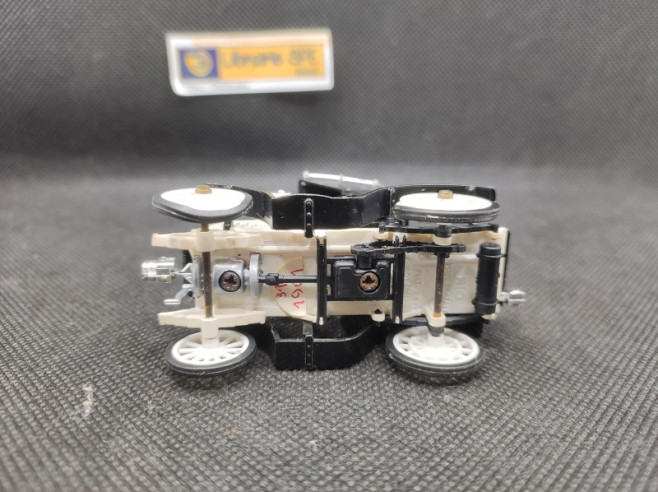 FIAT 8 CV 1901 - RIO - N° R 31 - 1/43 | Fiat 8 CV de 1901 - R 31 |