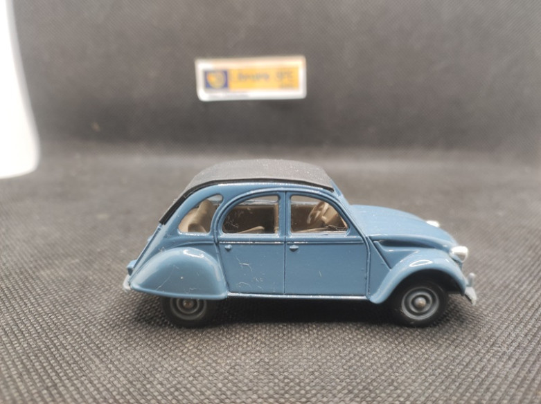 CITROEN 2 CV 6 1979 - SOLIDO - N° 1820 - 1/43 | Citroën 2 CV  6 de 1979 - 1820 |