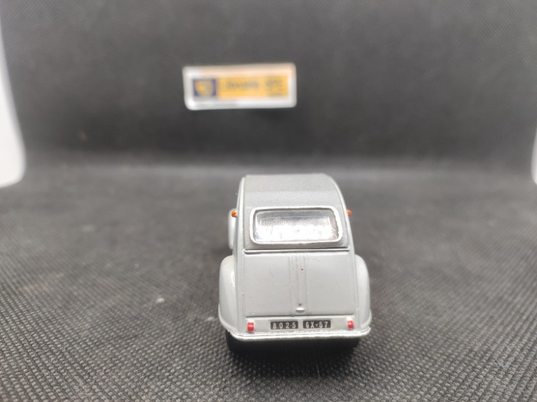 CITROEN 2 CV 1957 - DINKY TOYS - N° DY 32 - 1/43 | Citroën 2 CV de 1957 - DY 32 |