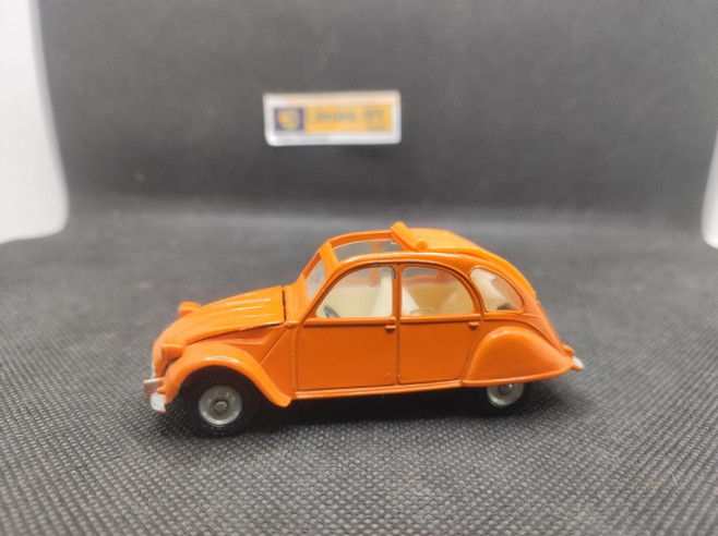 CITROEN 2 CV 1974 - DINKY TOYS SPAIN - N° 500 - 1/43 | Citroën 2 CV de 1974 - 500 |
