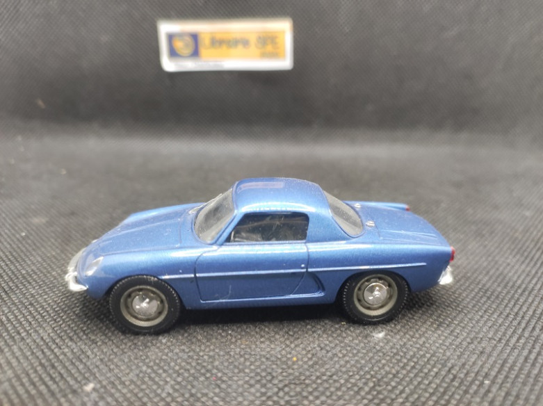 RENAULT ALPINE A108 COUPE SPORT 1963 - VEREM - N° A09 - 1/43 | Renault Alpine A108 coupé sport de 1963 - A 09 |