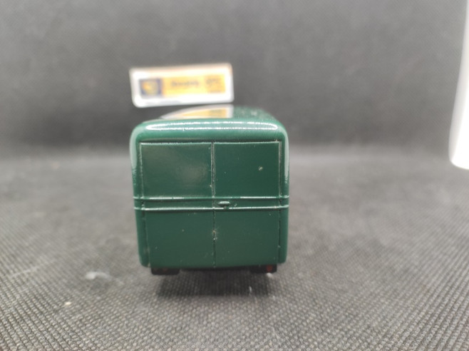 CITROEN C6 FOURGON "PERRIER" 1932 - MINITRUCKS - N° 6 - 1/50 | Citroën C6 Fourgon de 1932 - 6 |