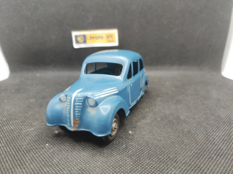 RENAULT JUVAQUATRE - C.I.J - N° 3-59 - 1/32 | Renault Juvaquatre - 3-59 |