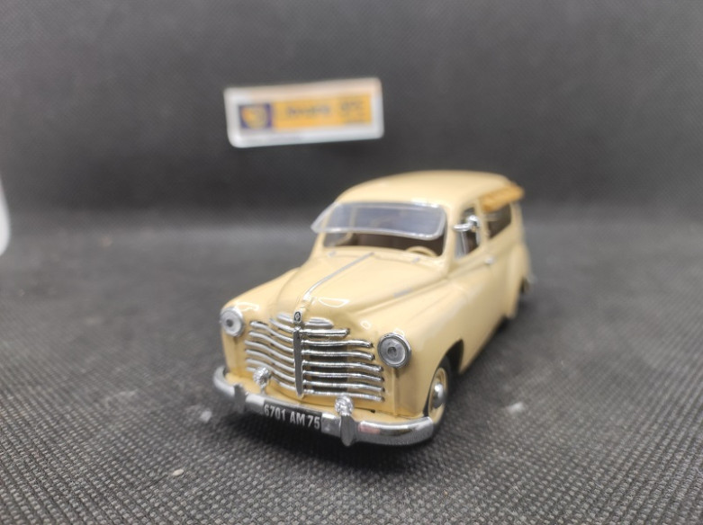 RENAULT COLORALE SAVANE 1950 - VITESSE - N° 067A - 1/43 | Renault Colorale Savane de 1950 - 067A |