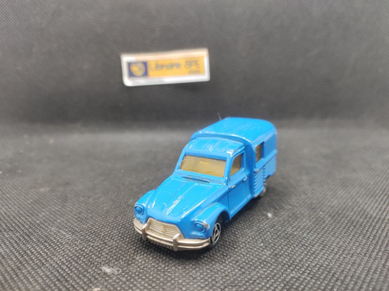 CITROEN 2 CV ACADIANE - MAJORETTE - N° 235 - 1/60