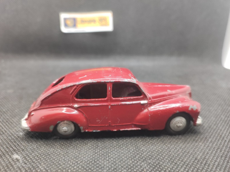PEUGEOT 203 TYPE 1 - DINKY TOYS FRANCE - N° 24 R - 1/43 | Peugeot 203 Type 1 - 24 R |