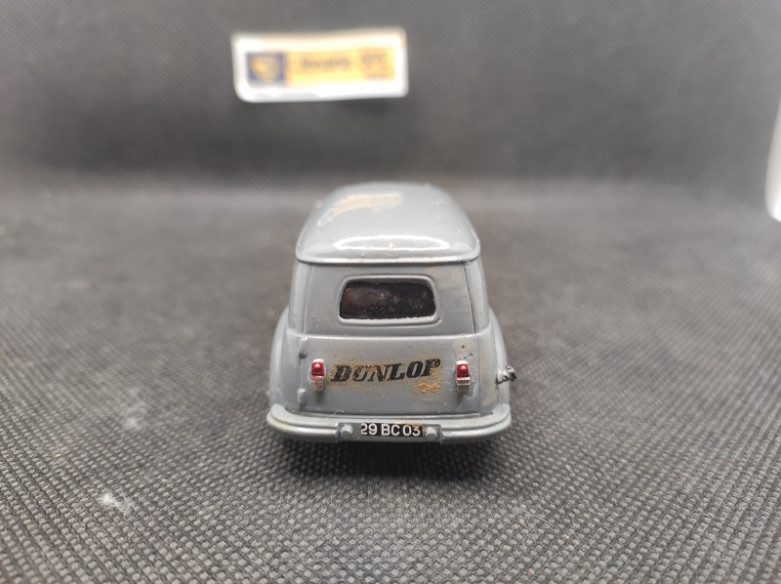 PEUGEOT 203 FOURGONNETTE "DUNLOP" - AMR - N° 479 - 1/43 | Peugeot 203 Fourgonnette "Dunlop" - 4379 |