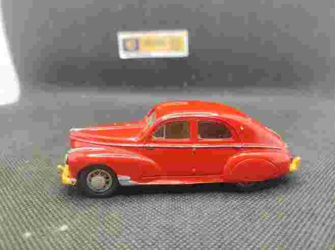 PEUGEOT 203 DARL'MAT - MOULAGE PROVENCE - 1/43 | Peugeot 203 Darl'mat Rouge |