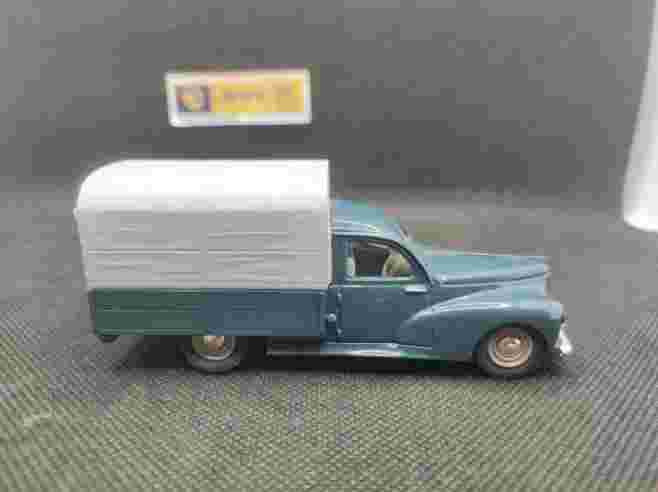 PEUGEOT 203 PICK UP BACHE - LEADER - N° 2137 - 1/43 | Peugeot 203 Pick up Bâché - 2137 |