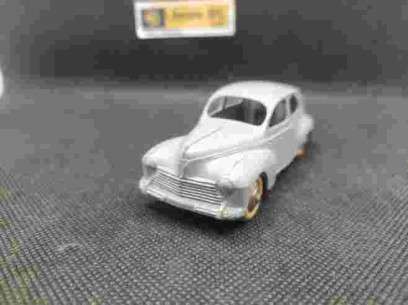 PEUGEOT 203 TYPE 2 - DINKY TOYS FRANCE - N° 24 R - 1/43 | Peugeot 203 Type 1 - 24 R |