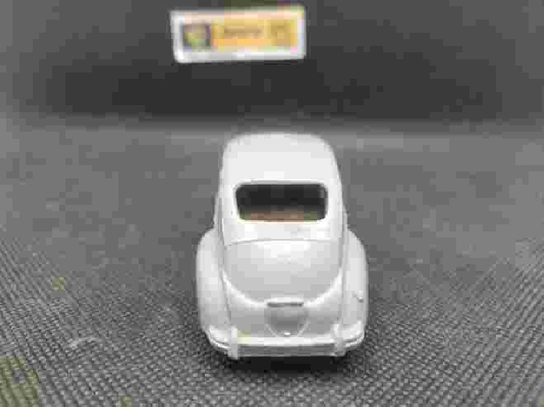 PEUGEOT 203 TYPE 2 - DINKY TOYS FRANCE - N° 24 R - 1/43 | Peugeot 203 Type 1 - 24 R |