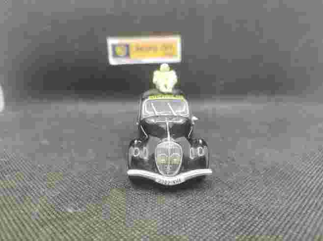 PEUGEOT 202 MICHELIN - ALTAYA - 1/43 | Peugeot 202 Michelin |