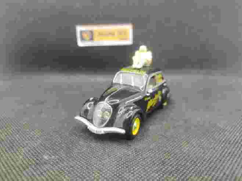 PEUGEOT 202 MICHELIN - ALTAYA - 1/43 | Peugeot 202 Michelin |