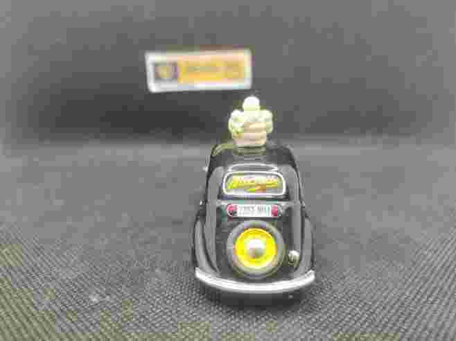 PEUGEOT 202 MICHELIN - ALTAYA - 1/43 | Peugeot 202 Michelin |