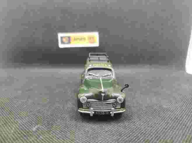 PEUGEOT 203 FOURGONNETTE 1950 "POSTES" - NOREV - N° 4 - 1/43 | Peugeot 203 Fourgonnette "Postes" de 1950 - 4 |