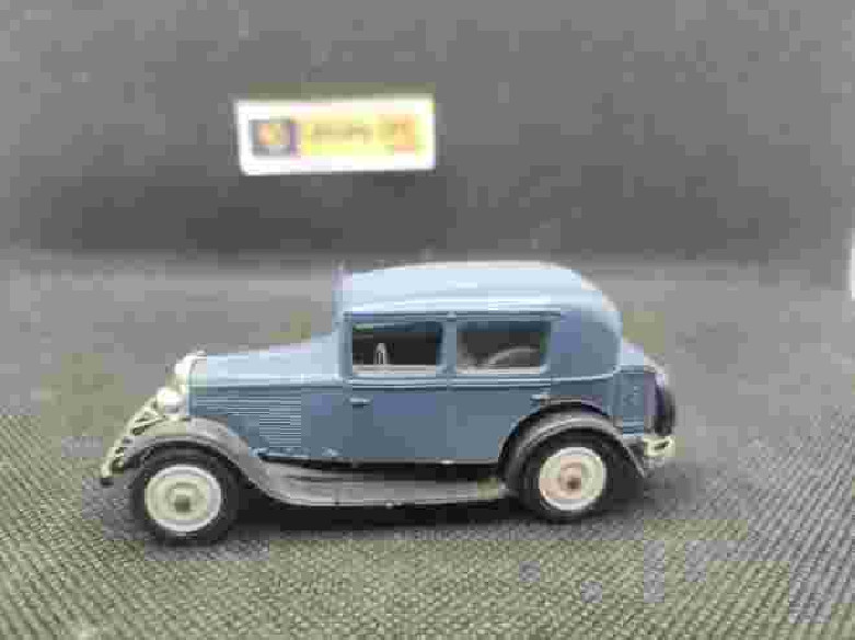 PEUGEOT 201 - NOREV - N° 6 - 1/43 | Peugeot 201 Grise - 6 |