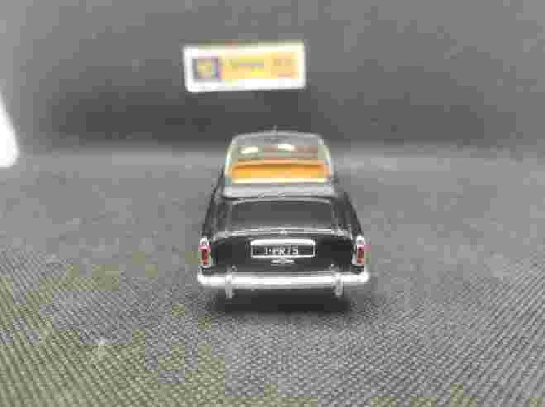 CITROEN 15 CV LIMOUSINE DECAPOTABLE CHAPRON 1957 "RENE COTY" - ATLAS - N° 96 | Citroën 15cv Limousine décapotable Chapron - 96 |