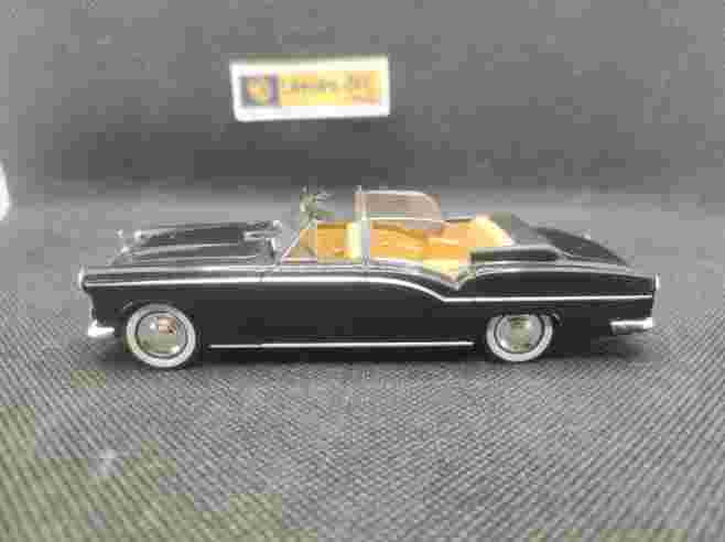 CITROEN 15 CV LIMOUSINE DECAPOTABLE CHAPRON 1957 "RENE COTY" - ATLAS - N° 96 | Citroën 15cv Limousine décapotable Chapron - 96 |