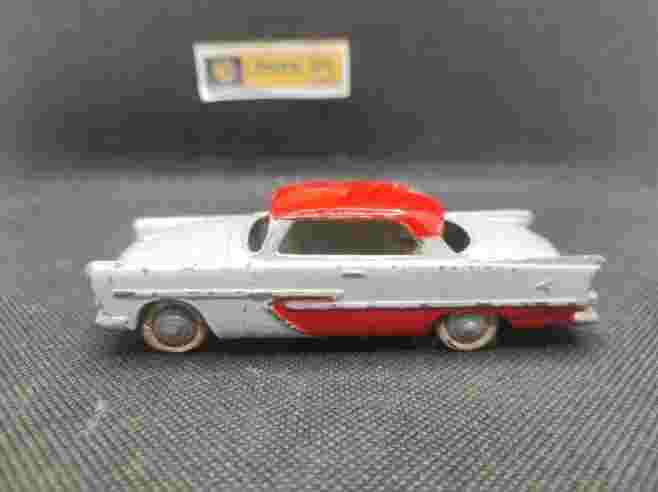 PLYMOUTH BELVEDERE - DINKY TOYS FR - N° 24 D - 1/43 | Plymouth Belvedere - 24 D |