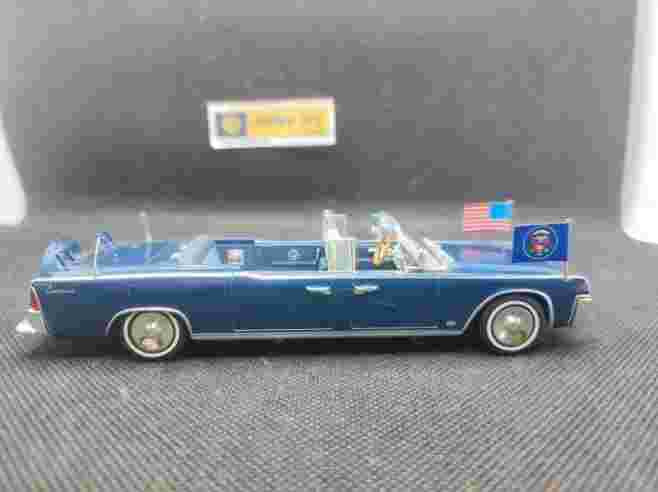 LINCOLN CONTINENTAL LIMOUSINE SS 100 X - ATLAS - N° 96301 - 1/43 | Lincoln Continental Limousine SS 100 X - 96301 |