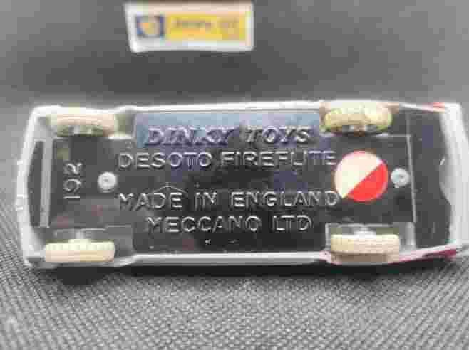 DE SOTO FIREFLITE - DINKY TOYS GB - N° 192 - 1/43 | De Soto Firelite - 192 |
