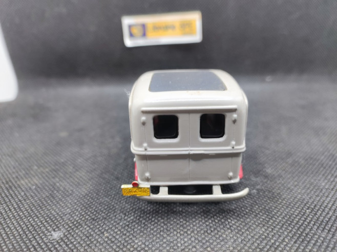 DODGE VAN TRUCK 1936 "BURMA SHAVE" - BROOKLIN MODELS - N° 16 - 1/43 | Dodge Van Truck 1936 "Burma Shave" - 16 |