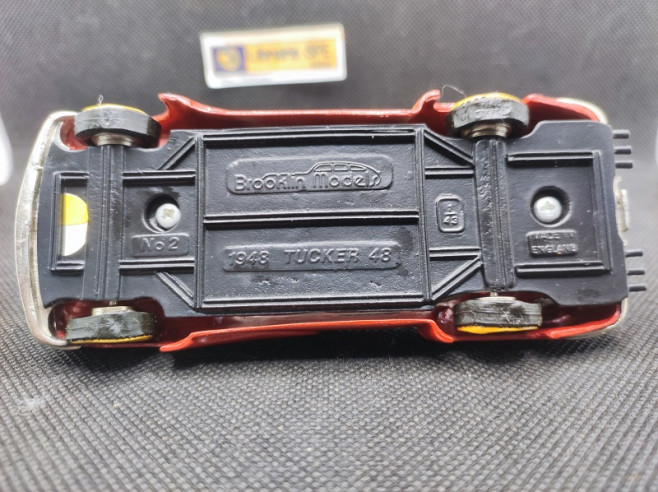 TUCKER TORPEDO 1948 - BROOKLIN MODELS - N° 2 - 1/43 | Tucker Torpedo de 1948 - 2 |