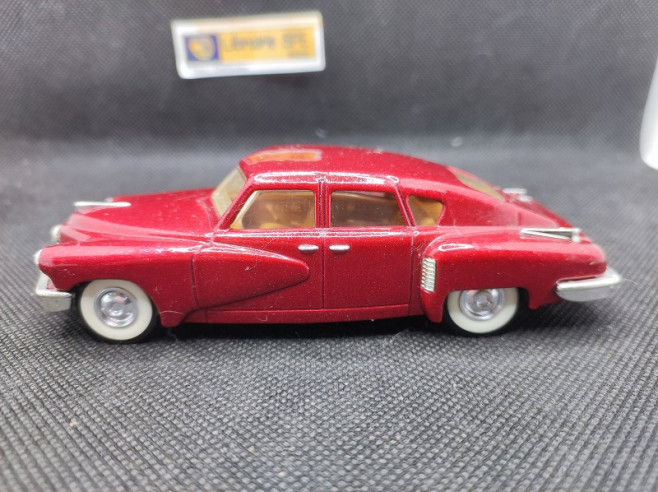 TUCKER TORPEDO 1948 - DINKY TOYS - N° DY 11 - 1/43 | Tucker Torpedo de 1948 - DY 11 |
