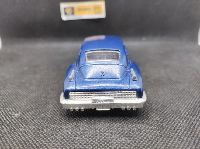 TUCKER 1948 - SOLIDO - N° 4524 - 1/43 | Tucker de 1948 - 4524 |