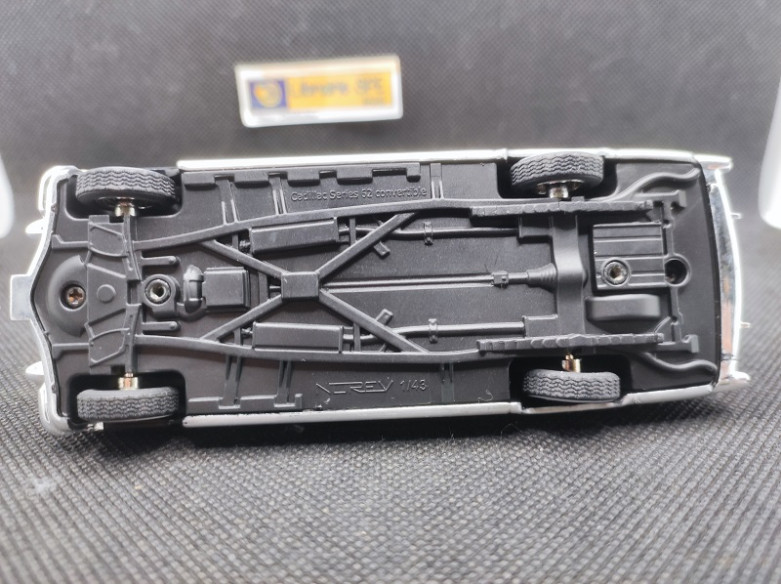 CADILLAC SERIE 62 CONVERTIBLE - NOREV - N° 96326 - 1/43 | Cadillac Série 62 Convertible - 96326 |