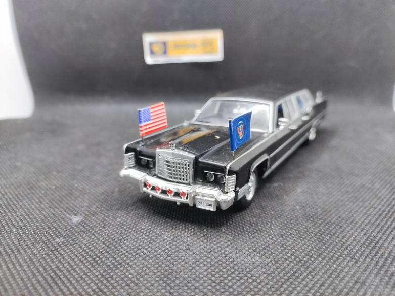 LINCOLN CONTINENTAL "REAGAN" 1972 - NOREV - N° 96316 - 1/43 | Lincoln Continental "Reagan" de 1972 - 96316 |