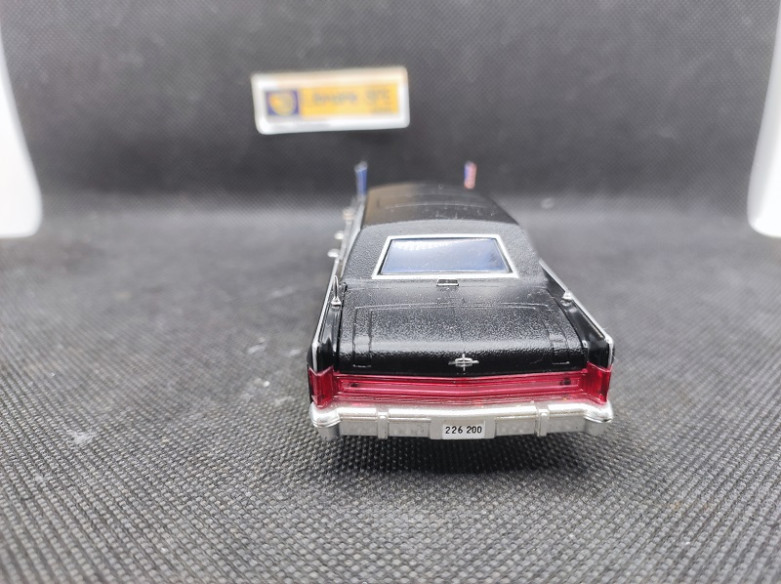 LINCOLN CONTINENTAL "REAGAN" 1972 - NOREV - N° 96316 - 1/43 | Lincoln Continental "Reagan" de 1972 - 96316 |